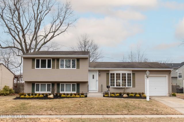 $599,900 | 22 Cornell Drive | Fleetwood Park