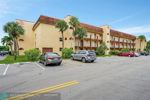 $84,777 | 2800 North Pine Island Road, Unit 308 | Sunrise Lakes