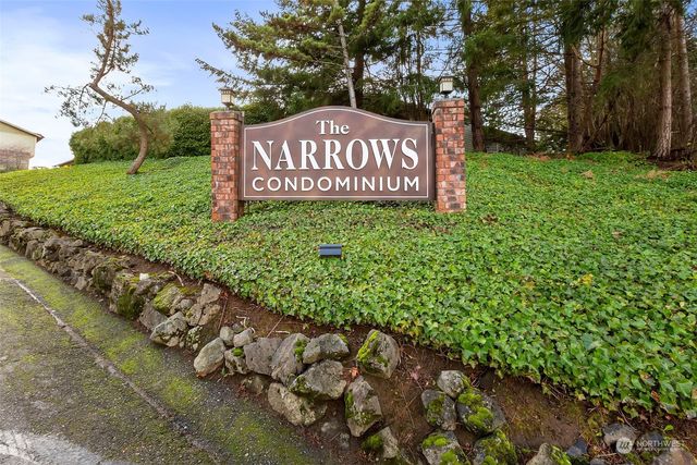 $218,000 | 3400 Narrows View Lane Northeast, Unit 204 | East Bremerton