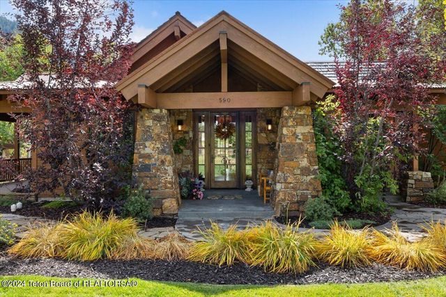 $6,550,000 | 590 West Lodge Cottage Drive | Hoback