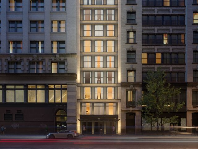 $2,790,000 | 21 West 17th Street, Unit 3 | Flatiron