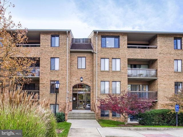 $2,500 | 11315 Commonwealth Drive, Unit 202 | Georgetown Village Condominiums