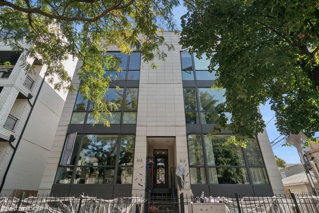 $699,900 | 515 North Claremont Avenue, Unit 3N | West Town