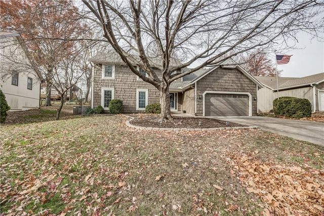 $379,950 | 6520 Widmer Road | Shawnee Mission