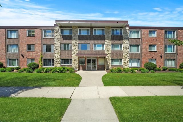 $169,900 | 10210 Washington Avenue, Unit 305 | Oak Lawn