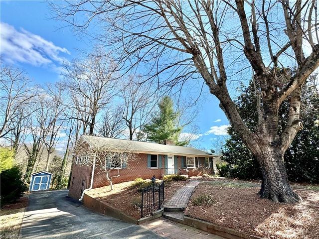 $299,900 | 2565 Weymoth Road | Mountain Brook