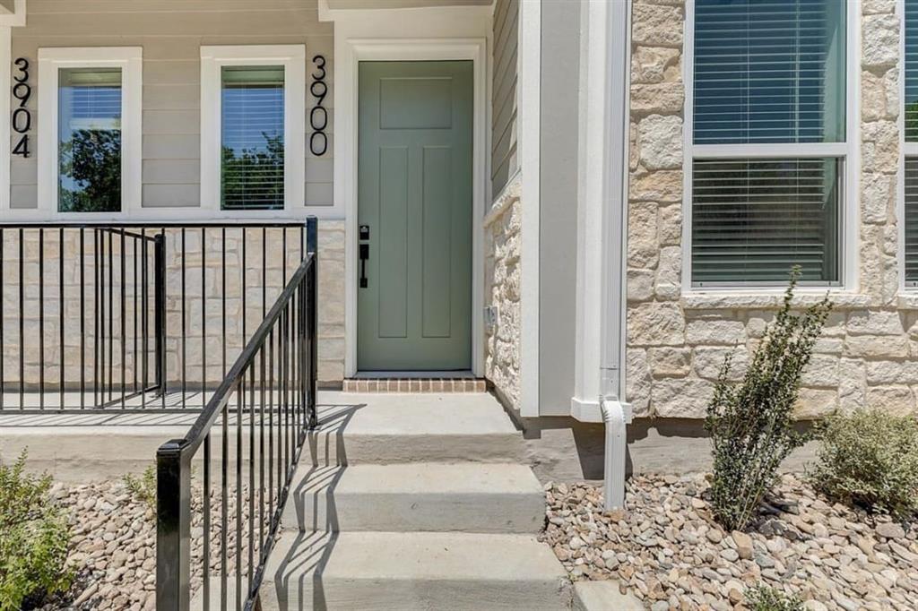 a view of entrance door of the house