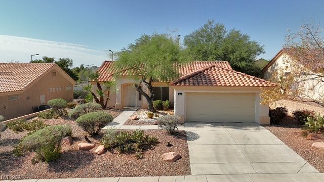 $429,000 | 10013 Cresent Creek Drive | Sun City Summerlin