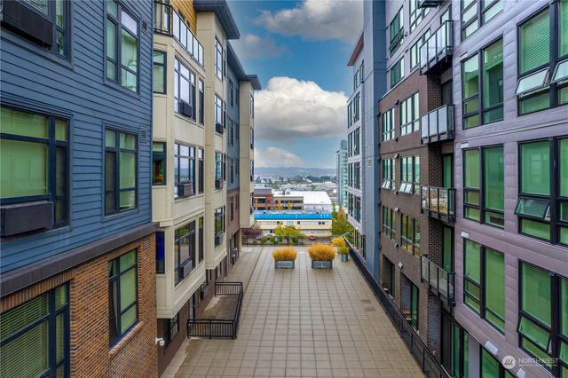 $349,999 | 1501 Tacoma Avenue South, Unit 215 | New Tacoma