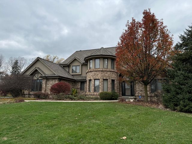 $795,900 | 12343 North Woodfield Court | Mequon