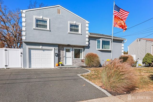 $599,000 | 46 Pinho Avenue | Carteret