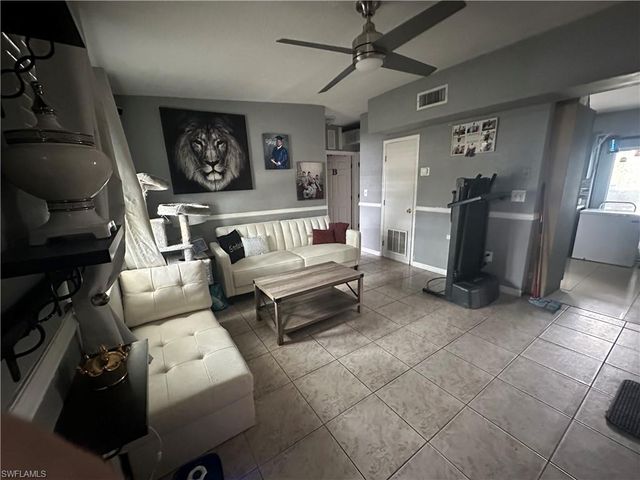 $2,800 | 3504 Lantana Street | Fort Myers