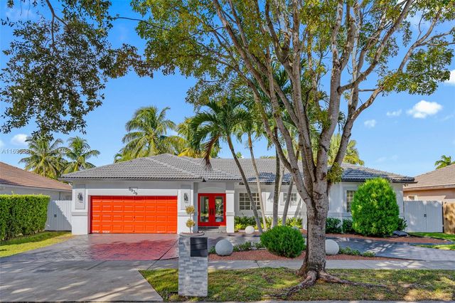 $915,000 | 8939 Northwest 165th Terrace | Miami Lakes