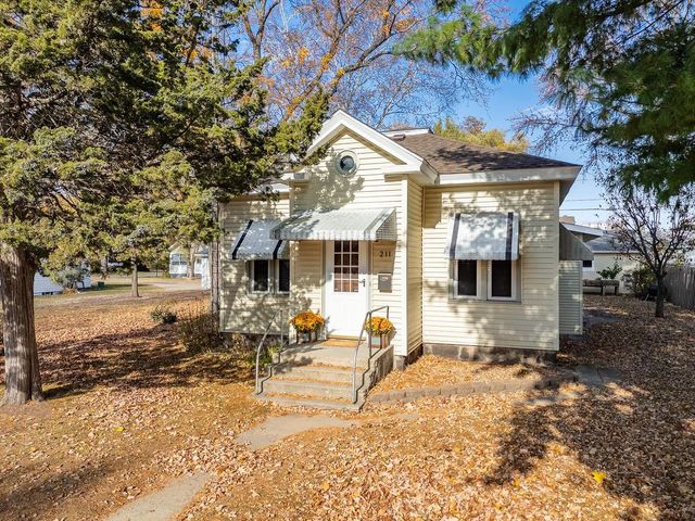 $199,900 | 211 East Marion Street | Portage