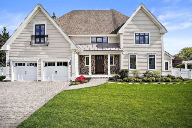 $1,679,999 | 8 Brandt Drive | Woburn Highlands