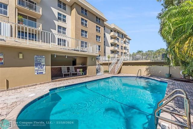 $295,000 | 1050 Southeast 15th Street, Unit 404 | Harbordale