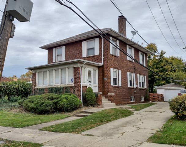 $335,000 | 11051 South Hoyne Avenue | Morgan Park