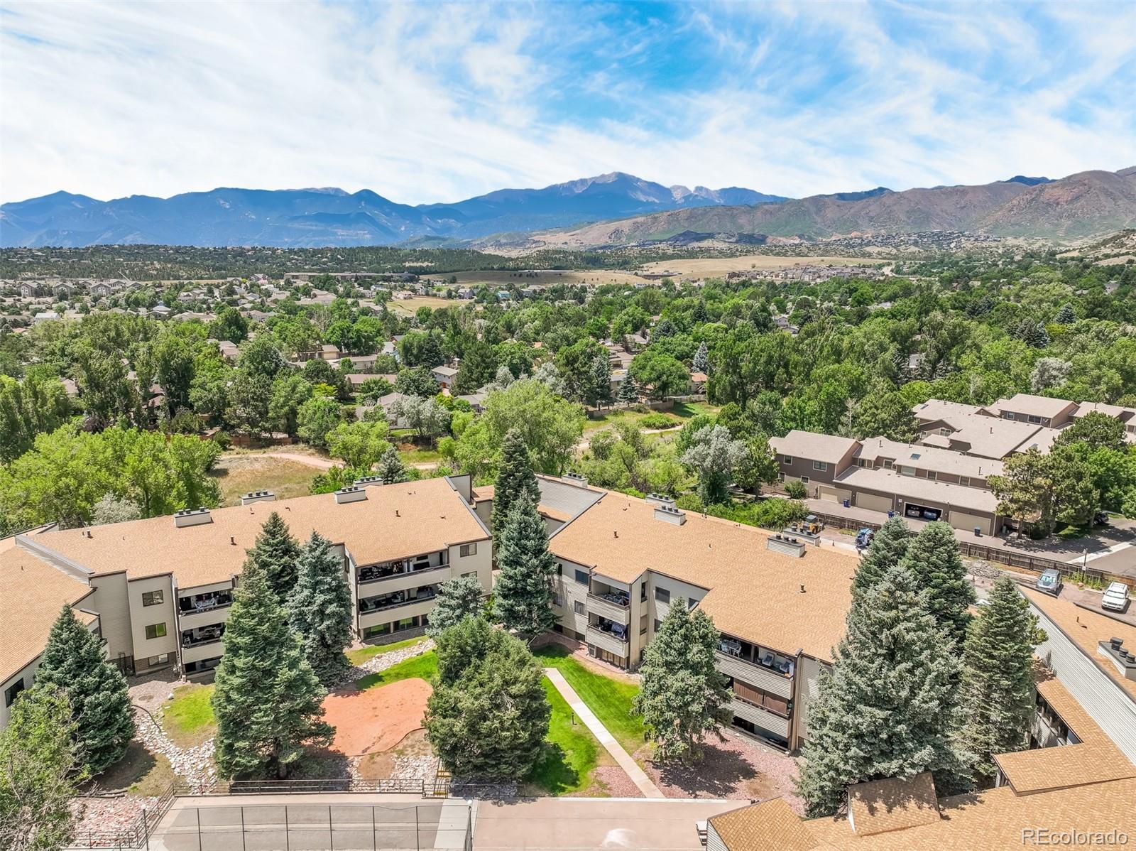 an aerial view of multiple house