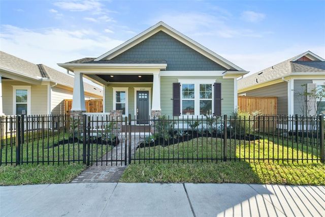 $379,990 | 2505 South Houston Avenue | Old Town District