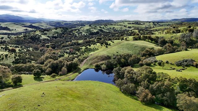 $2,300,000 | 0 Hogan Dam Road | Valley Springs