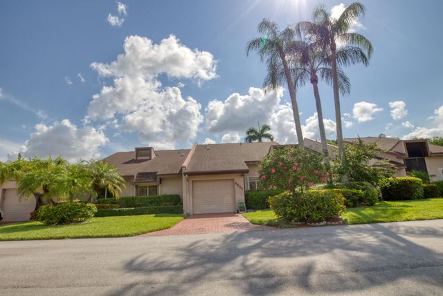 $280,000 | 4690 Fountains Drive South | Fountains of Palm Beach