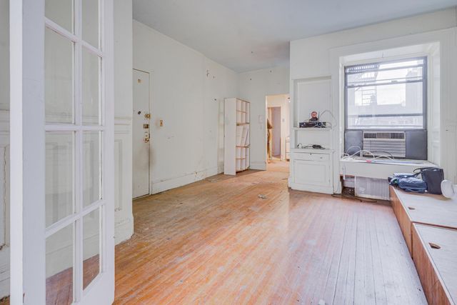 $525,000 | 44 West 96th Street, Unit 5A | Upper West Side