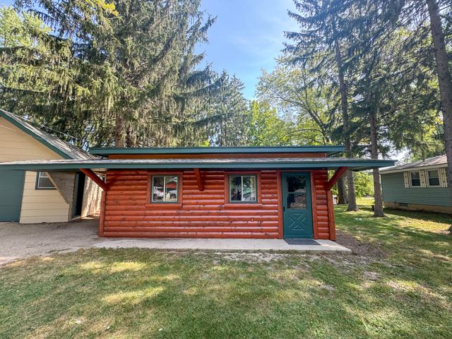 $265,000 | N5164 Forest Glen Beach Road | Green Lake Town