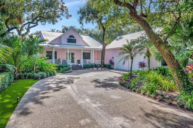 $2,290,000 | 2590 Natures Way | Palm Beach Gardens