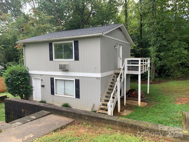 $214,900 | 302 22nd Avenue Northeast | Hickory