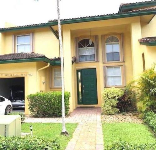 $3,400 | 715 Northeast 195th Street | Ives Estates