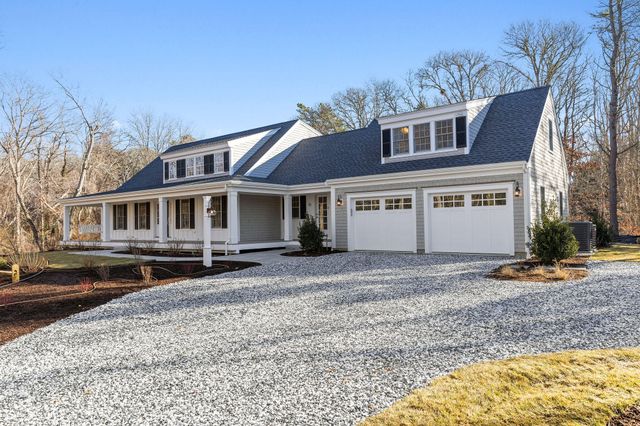 $2,400,000 | 15 Vesper Pond Drive | East Brewster