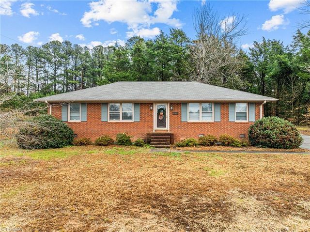 $318,500 | 3106 Horse Pen Creek Road | Greensboro