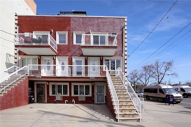 $775,000 | 681 88th Street, Unit 1A | Dyker Heights