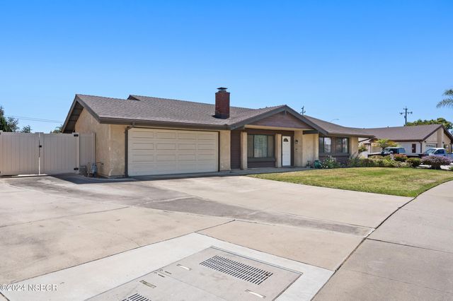 $699,990 | 1610 Coral Drive | Santa Maria