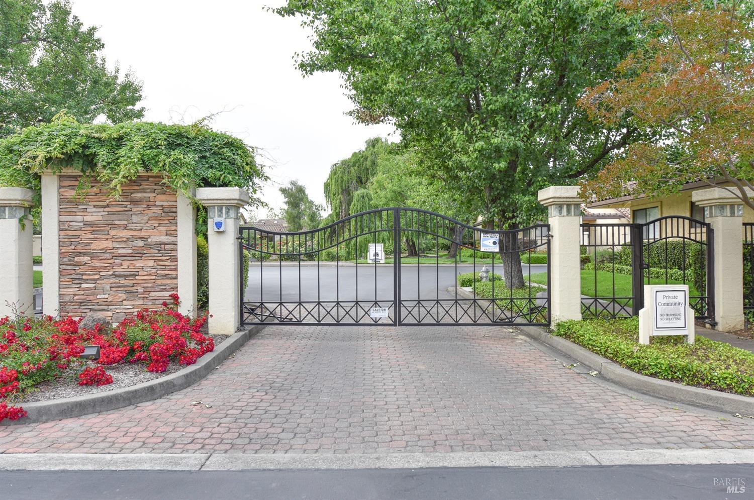 Front gate into Willowbrook.