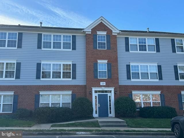 $350,000 | 523 Constellation Square Southeast, Unit E | Leesburg Gateway