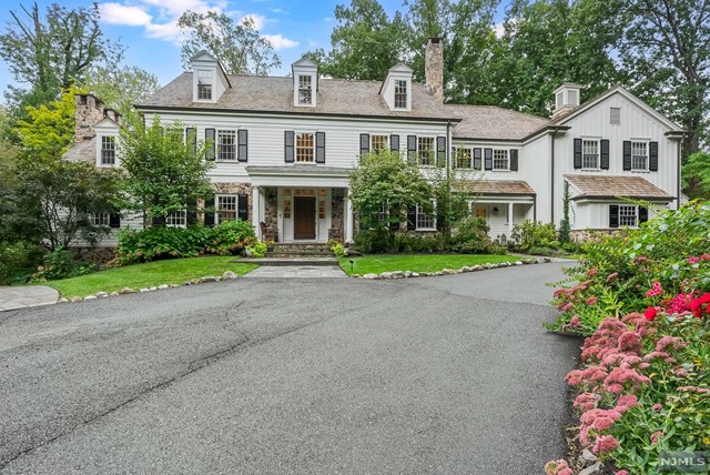 front view of house with a yard