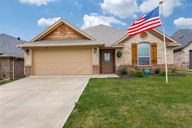 $295,000 | 233 Jacinth Lane | Granbury