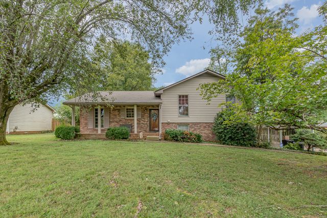 $430,000 | 145 Riverwood Drive | Hendersonville