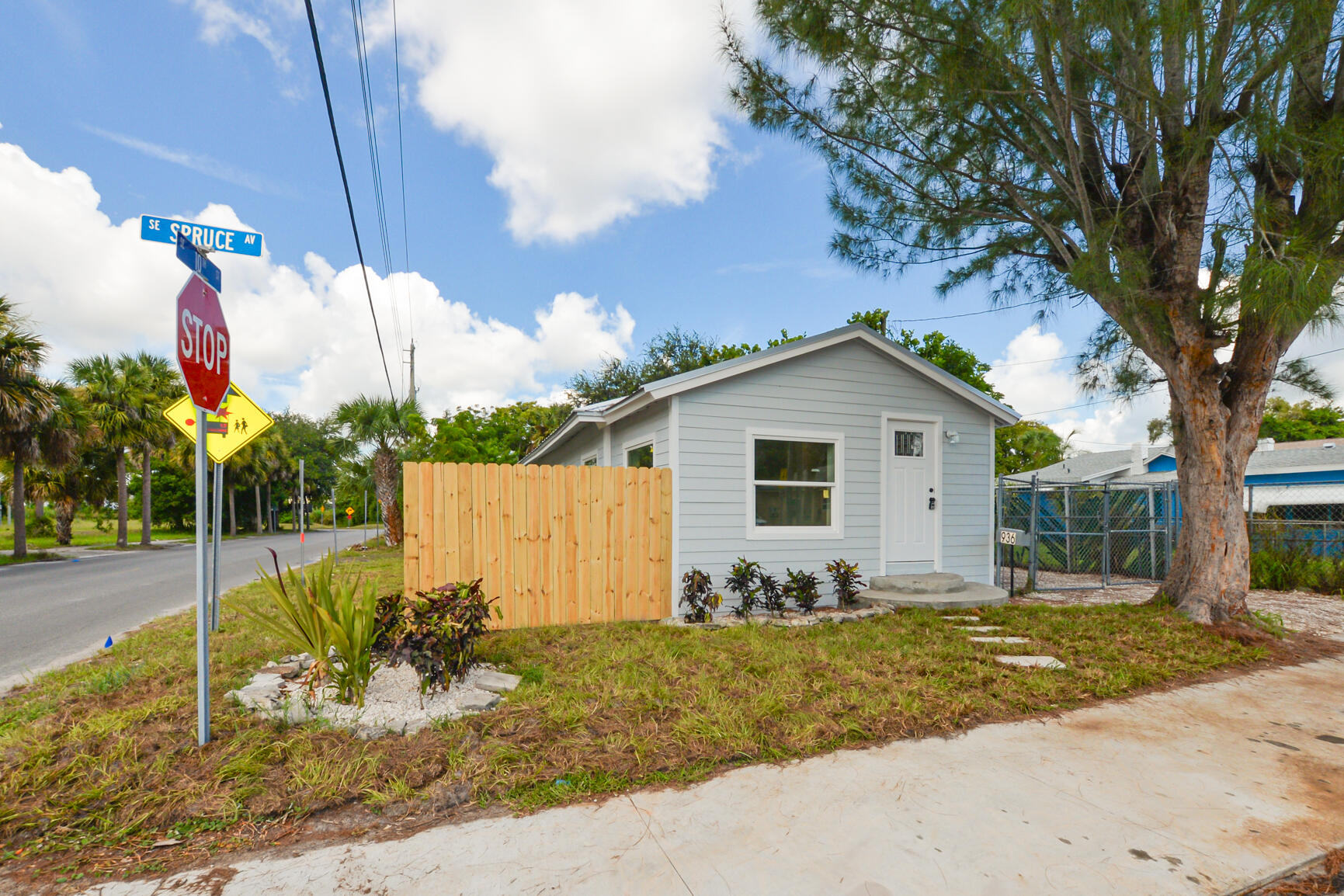 a view of backyard of house