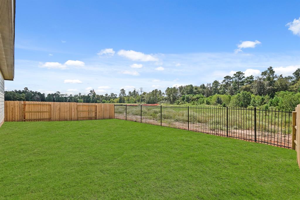 a view of an outdoor space and a yard