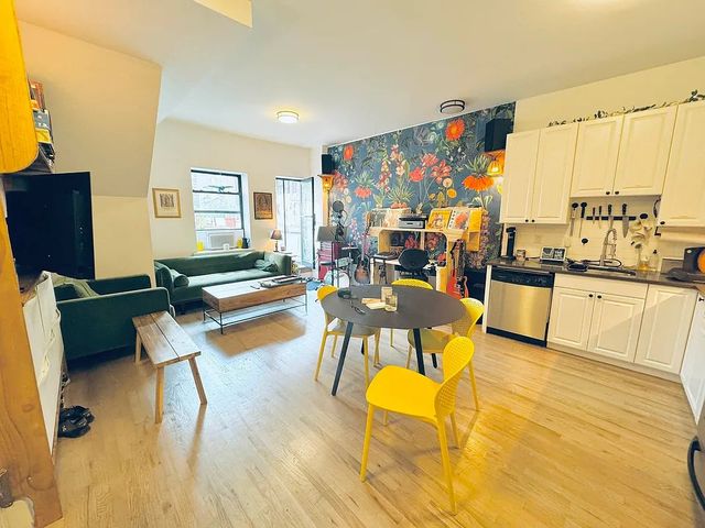 $5,550 | 218 Atlantic Avenue, Unit 1 | Cobble Hill