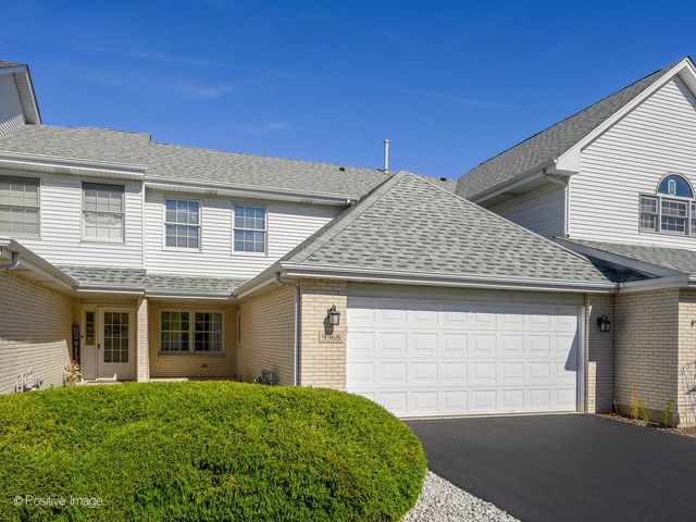 $329,000 | 9968 Constitution Drive | Orland Park