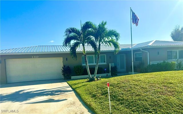 $399,000 | 1310 Thompson Street | North Fort Myers