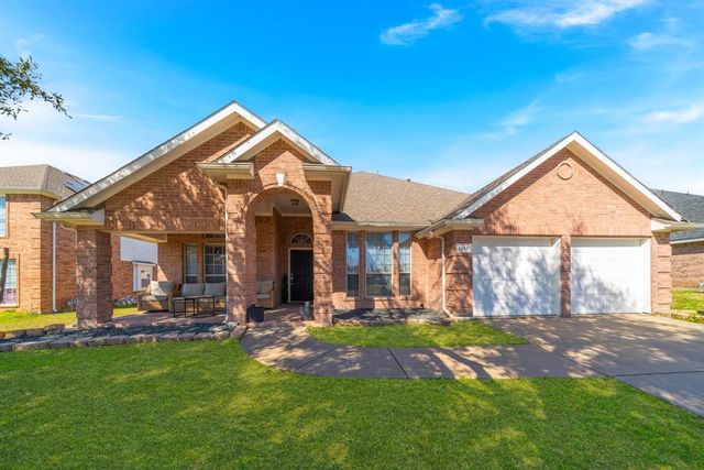 $373,500 | 1107 Noblewood Drive | Glenn Heights