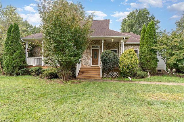 $365,500 | 7549 Strawberry Road | Sycamore Ridge