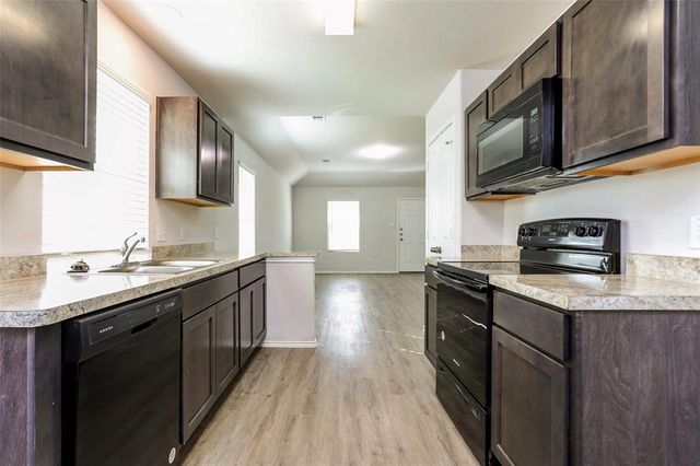 $1,600 | 5537 Eagle Point Drive | Southeast Fort Worth