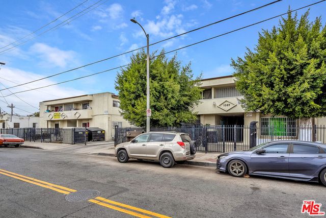 $2,095 | 1087 West 39th Street, Unit 18 | Los Angeles Southwest