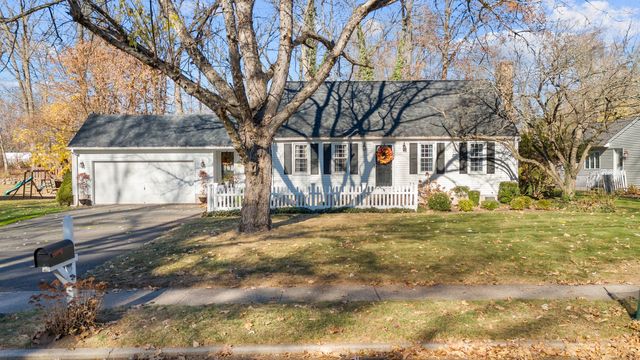 $450,000 | 68 Pepperidge Drive | Southington