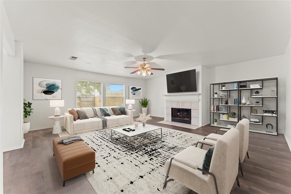 12522 Berry Laurel is a gorgeous home that features 4010 Sq. Ft. priced at an amazingly low $87/Sq. Ft.! *Virtually Staged*